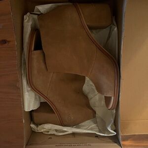 Ugg Brown Peep-Toe Ankle Boots